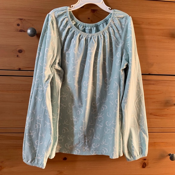 Lands’End long sleeve top. - Picture 3 of 4